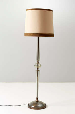 Floor lamp in transparent colorless slightly iridescent blown glass, brass elements - photo 1