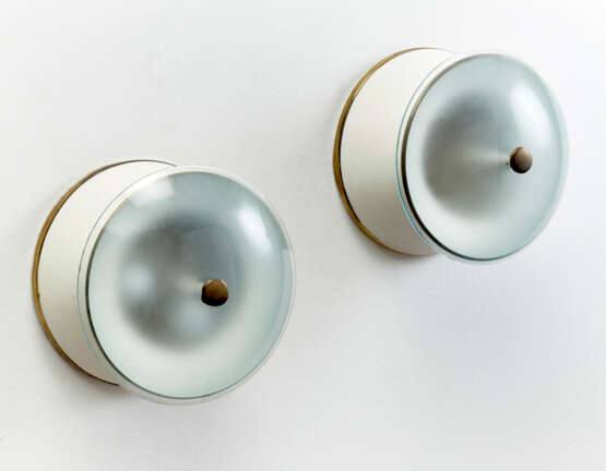 Pair of ceiling lights - photo 1