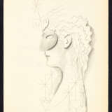 Recto-verso drawing depicting a female augural profile on the recto, with a mask and crossed hearts; on the reverse notes dedicated to a proposal for the 1976 edition of the Milan Triennale and a silhouette of a car - Foto 1
