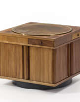 Swivel bar cabinet with undertop drawers and grissinated sliding doors model