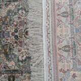 Orientteppich aus Seide. 20. Jh., 158x93 cm. - Foto 3