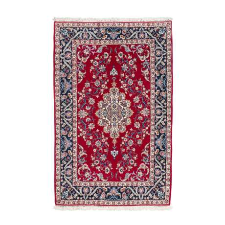 Orientteppich mit Seide. ISFAHAN/PERSIEN, 20. Jh., 169x109 cm. - Foto 1