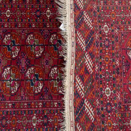 Orientteppich Galerie. TURKMENISTAN, 20. Jh., 265x78 cm. - photo 3