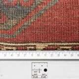 Orientteppich der ERSARI um 1900, 362x241 cm. - Foto 4