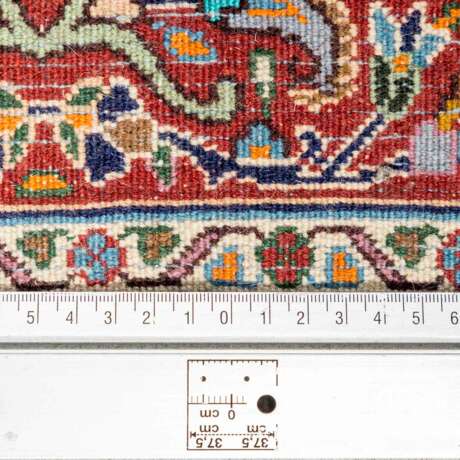 Orientteppich. MUD/PERSIEN, 20. Jh., 197x149 cm. - Foto 4