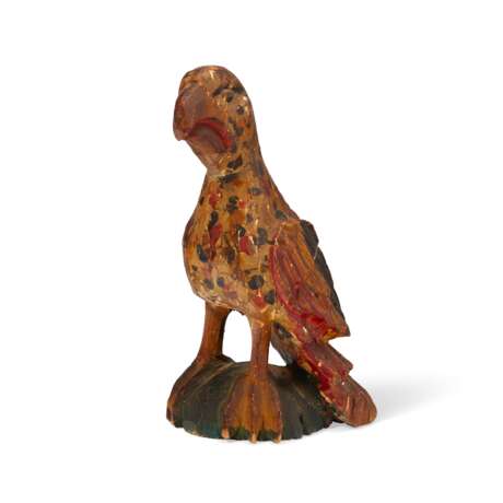 A CARVED AND PAINTED PINE PARROT - photo 1