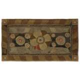 A FLORAL AND `CIRCLE` HOOKED COTTON RUG - photo 1