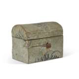 A MINIATURE WALLPAPER-COVERED TRUNK - photo 1