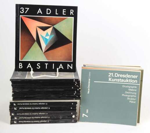 34 Auktions-/ Ausstellungs- u. Galerie- Kataloge - фото 1