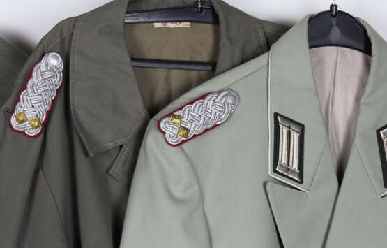 DDR Uniform - photo 2