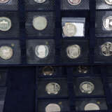 Die offiziellen Gedenkmünzen der BRD - photo 2
