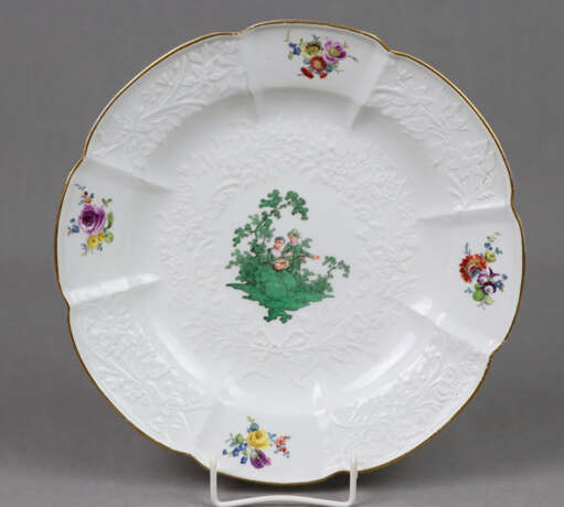 Meissen Reliefteller *Gotzkowsky * um 1760/65 - photo 1