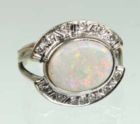 Edelopal Ring mit Diamanten - WG 585