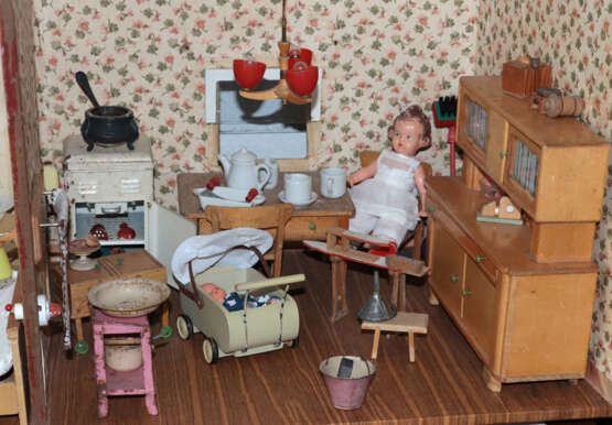 Puppenstube mit Einrichtung 1950/60er Jahre - фото 3