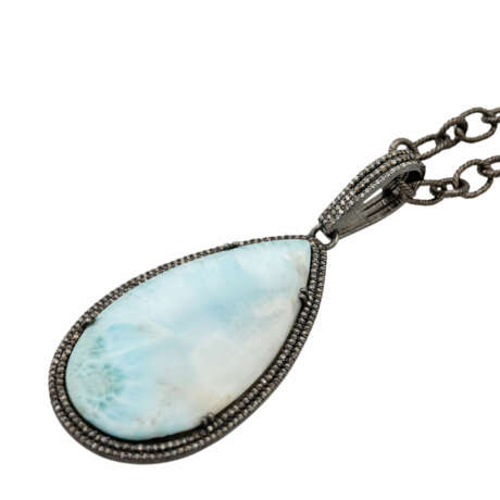 Anhänger in Tropfenform mit Larimar und Diamanten, - photo 4