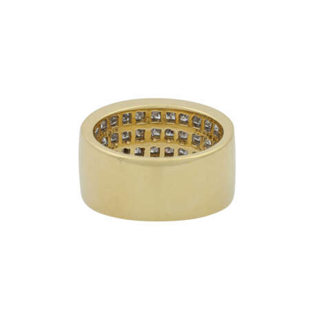 Ring mit 48 Diamanten im Prinzessschliff zus. ca. 3,3 ct, - photo 4