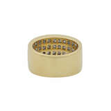 Ring mit 48 Diamanten im Prinzessschliff zus. ca. 3,3 ct, - photo 4