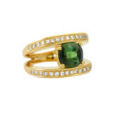 Ring mit Turmalin und Brillanten von zus. ca. 0,5 ct - photo 1