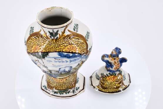 Set of five ceramic vases - photo 8