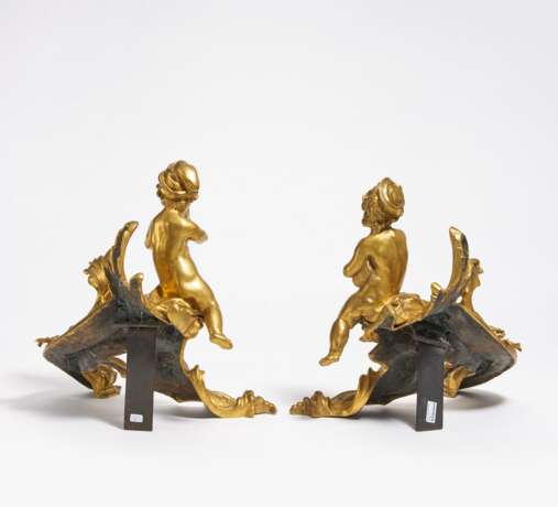 Pair of large andirons with putti with instruments Style Louis XV - photo 2