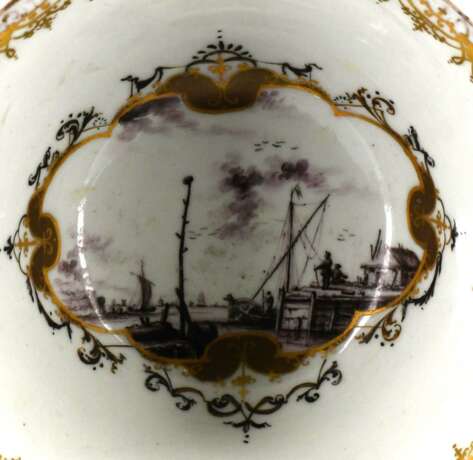 Porcelain bowl with harbour scenery - photo 4