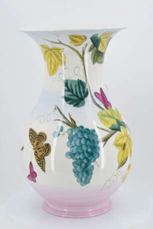 Paar Vasen mit Früchten, Vogel- und Insektendekor - photo 2