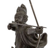 Bronze eines Bogenschützen. JAPAN, Meiji-Periode (1868-1912). - Foto 5