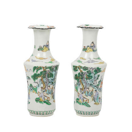 Paar famille verte-Vasen. CHINA, 19. Jh., - Foto 2