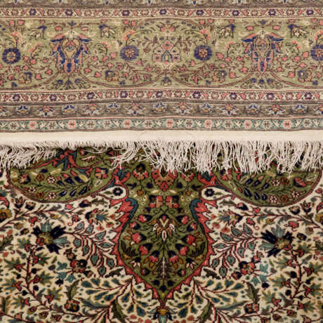 Orientteppich. PERSIEN, um 1920, 420x310 cm. - фото 2