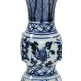 China Gu-Vase. - photo 1