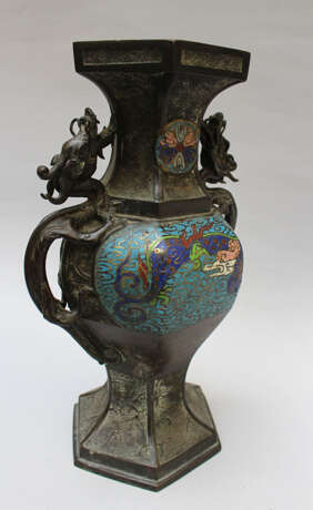 Chinese Cloisone Vase - фото 3