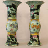 Pair of chinese porcelain vases - фото 2