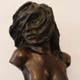 Bronze Sculpture of a Girl - photo 2