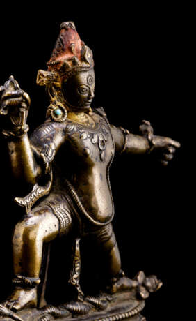 Bronze des Vajrapani auf einem Lotos - фото 3