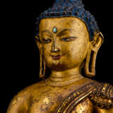 Feine feuervergoldete Bronze des Buddha Shakyamuni - Foto 3