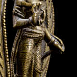 Bronze des Padmapani auf einem Lotos - photo 2