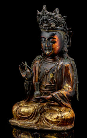 Partiell feuervergoldete Bronze des Guanyin und feuervergoldeter Lotossockel - Foto 4