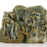 Grosser Felsen aus Jade mit Gelehrten, Kiefer, Reiher und Rehen - фото 1