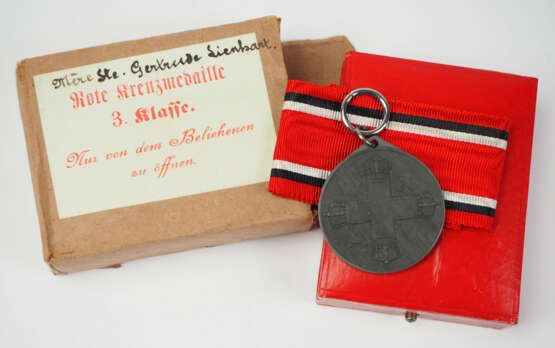 Preussen: Rot Kreuz Medaille, 3. Klasse, im Etui mit Überkarton für eine französische Schwester. - photo 1