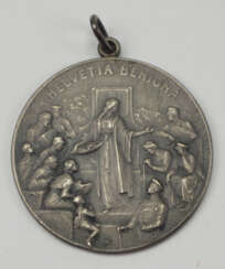 Deutsches Reich: Helvetia-Benigna Medaille, Kleine Medaille, als Anhänger.
