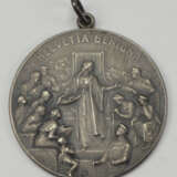 Deutsches Reich: Helvetia-Benigna Medaille, Kleine Medaille, als Anhänger. - фото 1