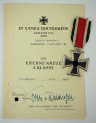 Eisernes Kreuz, 1939, 2. Klasse mit Urkunde für einen Obergefreiten der Stabskomp. I./ Panzer-Regiment Großdeutschland.