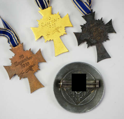 Ehrenkreuz der Deutschen Mutter - Gold, Silber und Bronze. - photo 2