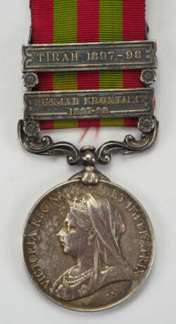 Großbritannien: Indien Medaille 1895-1902, mit den Gefechtsspangen TIRAH 1897-98 und PUNJAB FRONTIER 1897-98. - фото 1