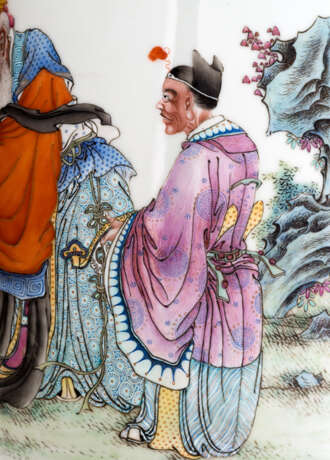 Feine Vase aus Porzellan mit Darstellung des legendären General Guo Ziyi (698-781) - photo 4