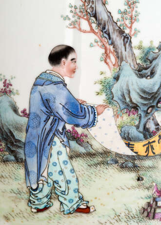 Feine Vase aus Porzellan mit Darstellung des legendären General Guo Ziyi (698-781) - Foto 5