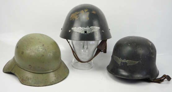 Luftschutz: Lot von 3 Helmen. - Foto 1