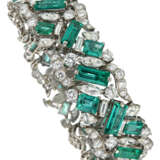 OSCAR HEYMAN AND BROTHERS EMERALD AND DIAMOND BRACELET - photo 1