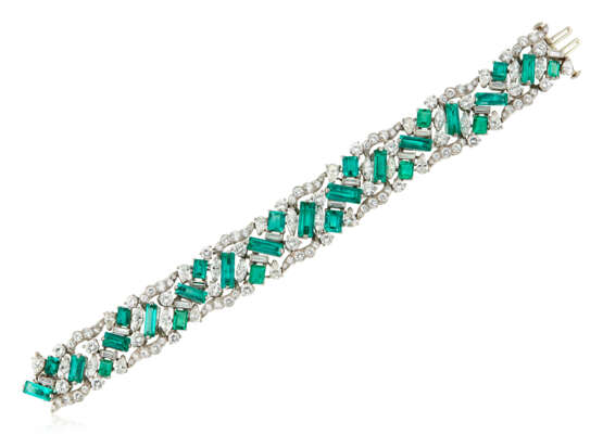 OSCAR HEYMAN AND BROTHERS EMERALD AND DIAMOND BRACELET - photo 3