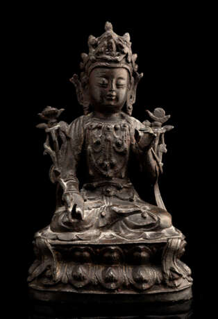 Bronze der Guanyin auf einem Lotossockel sitzend - photo 1